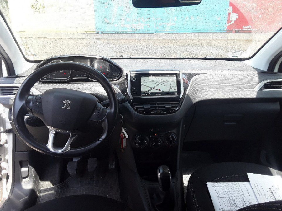 Imagen de Peugeot 208