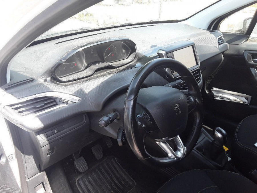 Imagen de Peugeot 208