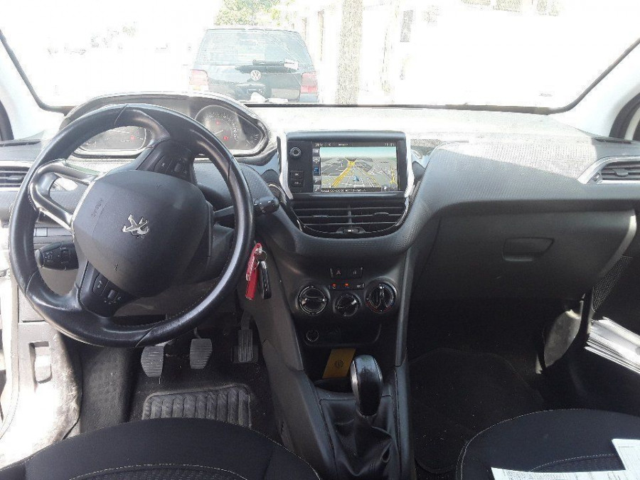 Imagen de Peugeot 208